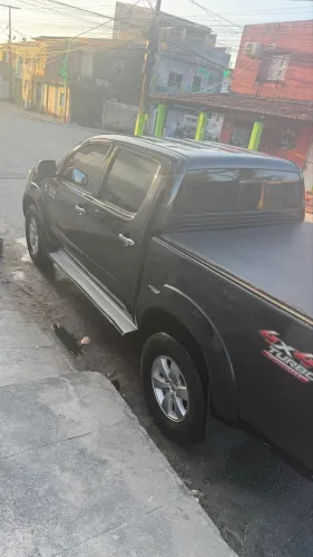 Toyota Hilux CD SRV D4-d 4X4 3.0 TDI Dies 2006