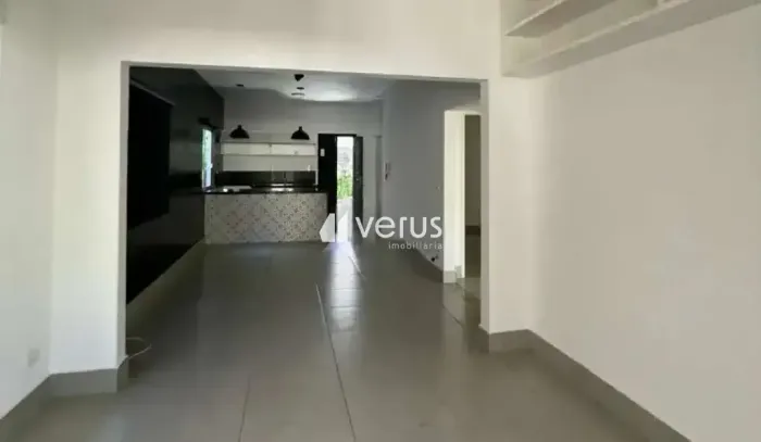 Casa para aluguel, 2 quartos, 1 suíte, 2 vagas, TABAJARAS - Uberlândia/MG