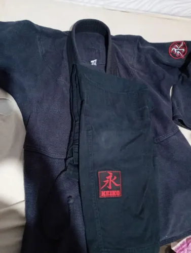 Vendo Kimono Keiko Preto Usado A2