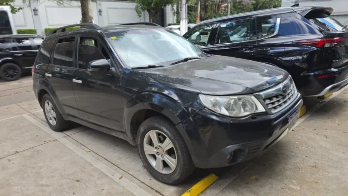 Subaru Forester 2.0/2.0 S 4X4 Aut. 2011