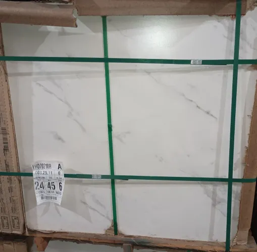 Vendo, dois lotes de piso! 