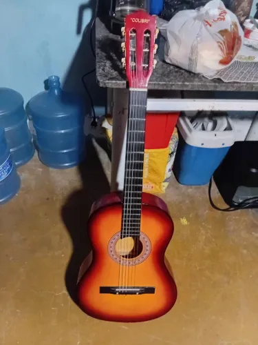 Violão colibri