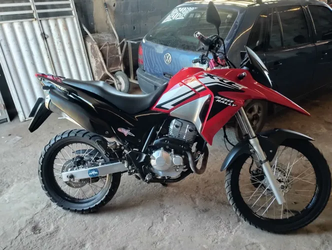 Vendo XRE 300 extra