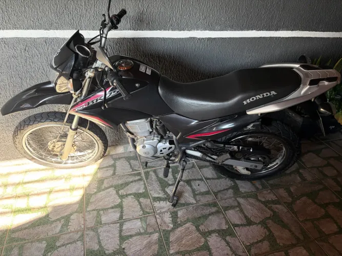 Honda Bros 2013 baixo km originais