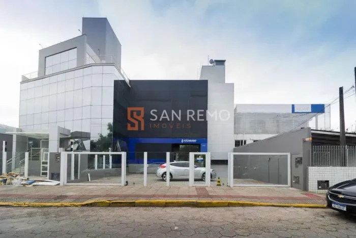 Capoeiras | Prédio Comercial