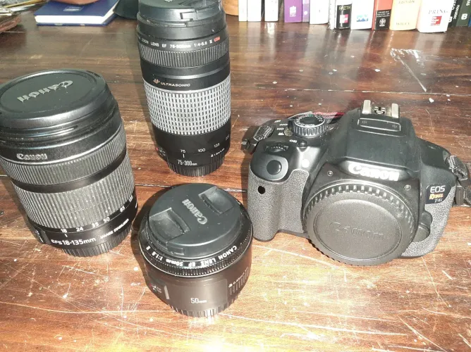 Kit Canon T4i + 3 Lentes + Flash + Tripé Manfrotto Profissional