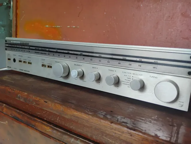 Amplificador Receiver Philips dos 80s funcionando 