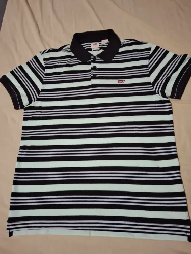 Camisa polo levis listrada 