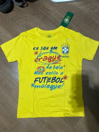 Camiseta Brasil CBF juvenil tamanho 12