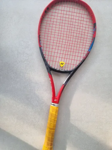 Raquete de tennis v core 98