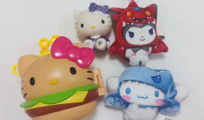KIT DE BRINQUEDOS HELLO KITTY 