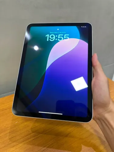 iPad A16 128GB Wi-Fi + Capa Teclado e Caneta - Estado de Novo (Apenas 3 Ciclos de Bateria)