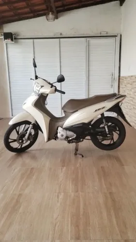 MOTO Biz 125