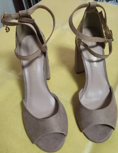 Sandália Carmem Steffens