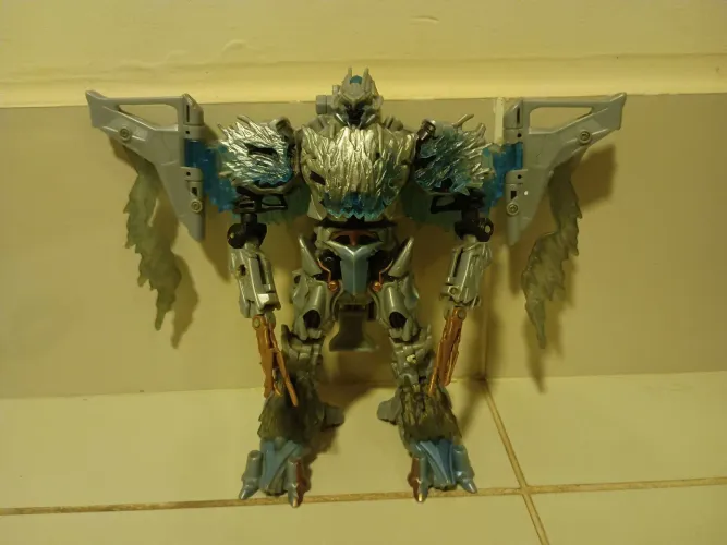 Boneco megatron voyager 2007 transformers hasbro