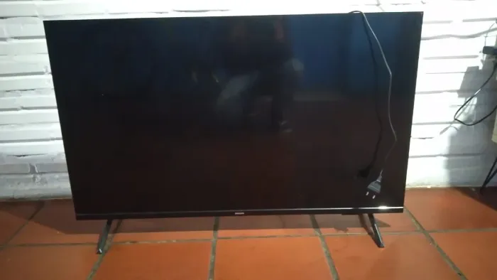 Tv Philips 43 com defeito