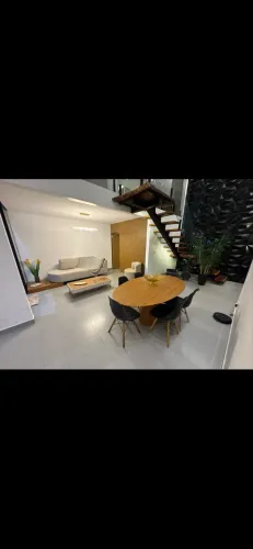 CASA A VENDA