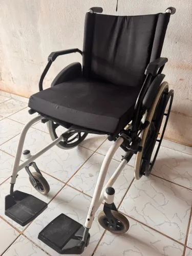 Cadeira de Rodas