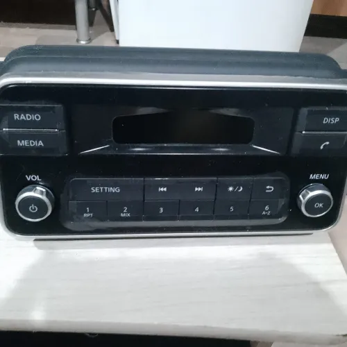 Rádio automotivo