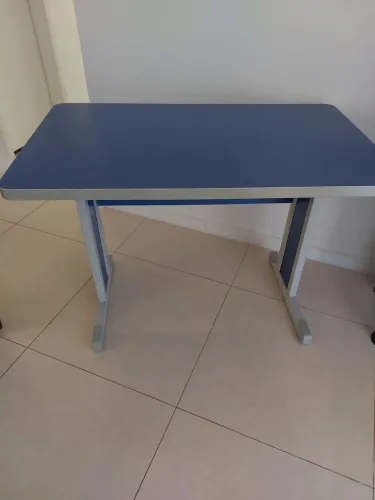 VENDO MESA ESCRIVANINHA KAPPESBERG!