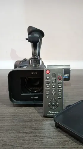 Filmadora Profissional Panasonic AG-HMC40 AVCCAM 3MOS Full HD + Acessórios