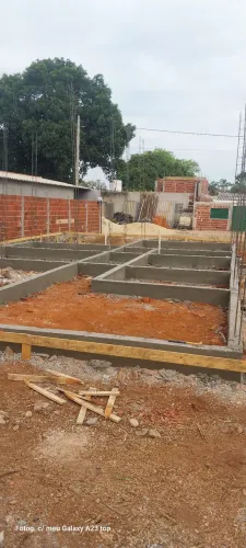Construção da base au acabamento. 
