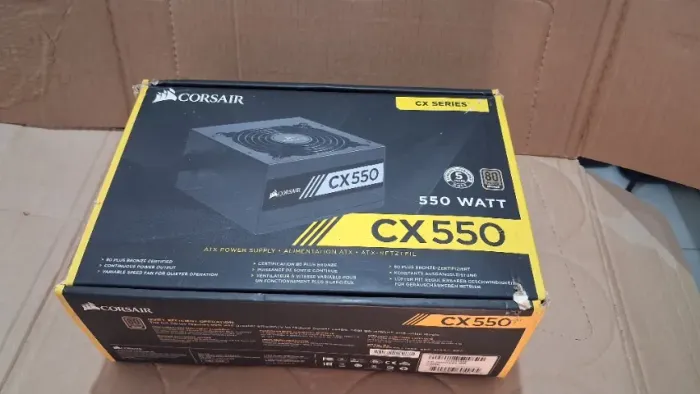 Fonte ATX Corsair CX550 550W 80 Plus Bronze