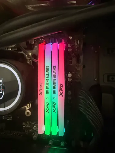 Memória RAM XPG Spectrix D41 TUF Gaming RGB 2x 8GB DDR4 3000mhz 