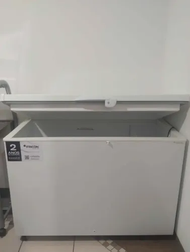 VENDO FREEZER NOVO