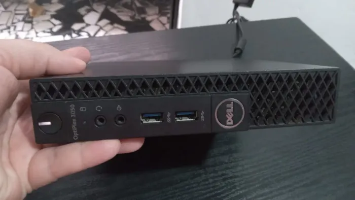 Mini cpu dell optplex 3050 i3 com ssd e carregador