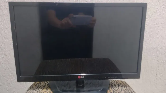 Monitor Dell 22? - Liga com imagem (com linhas) - Para conserto