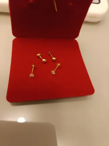 Dois pares de brincos infantil ouro 18k