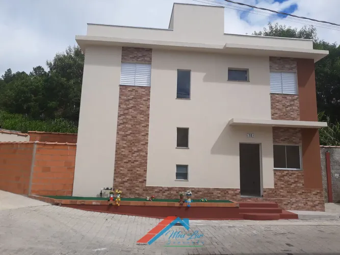 Sobrado com alto potencial de valorização