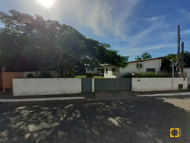 Casa Comercial em Rio Vermelho