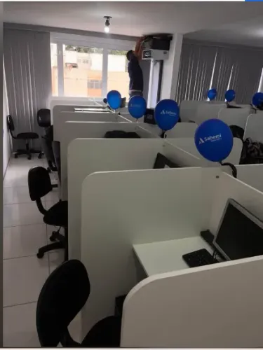 Estação de trabalho call center - baia