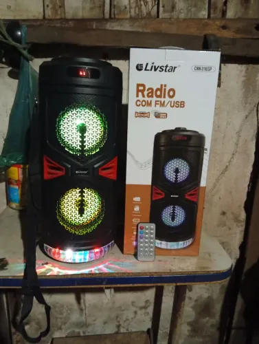 Vendo essa caixinha de som está nova  não tem nenhum problema