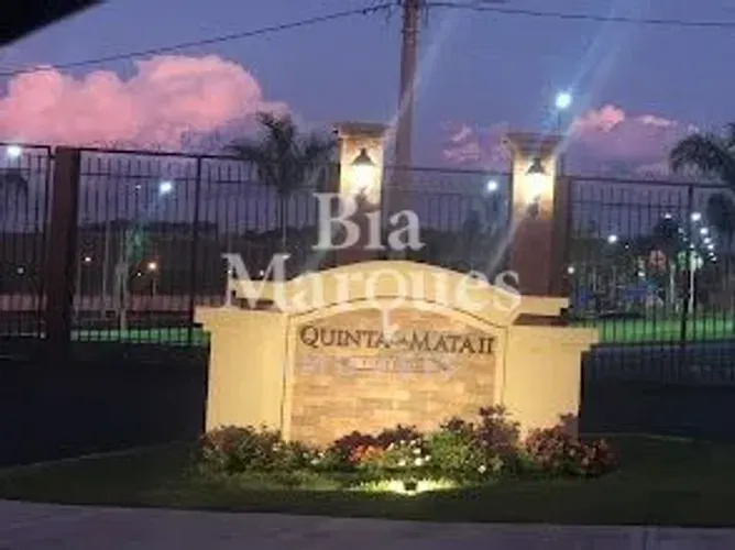 terreno plano localizado no condominio Quinta da Mata