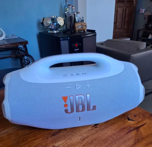 JBL Boombox 4 Branca Personalizada 
