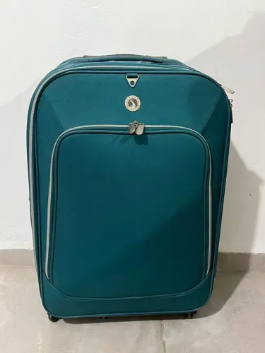 Mala grande seminova para viagens