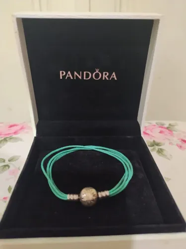 Pulseira Pandora Original com 17 cm. Ponteira de prata