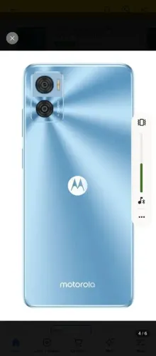 Celular Motorola 22 está com tela quebrada