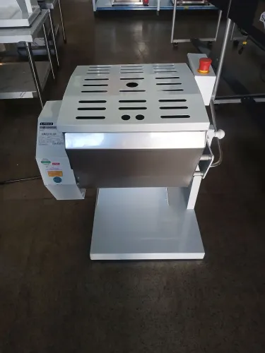 Amassadeira Semirrápida 25kg Basculante GASTROMAQ MBI-25