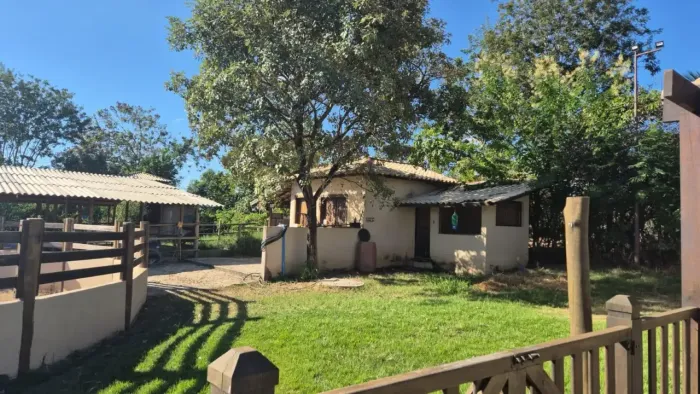 Chácara à venda, 3 quartos, 1 suíte, 3 vagas, Área Rural de Curvelo - Curvelo/MG