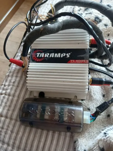 Amplificador Taramps TS 400x4 e filtro contra ruído Corzus CVR 4.0 Novos. Para som carro