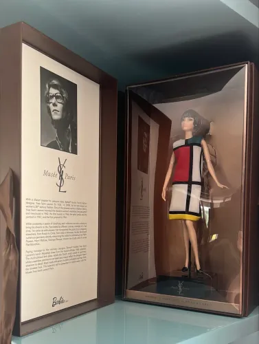 Barbie Yves Saint Laurent 