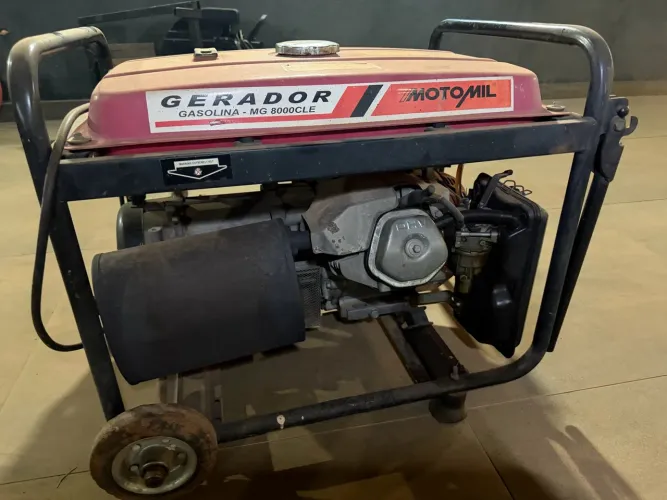 Vendo gerador de 8000 KVA