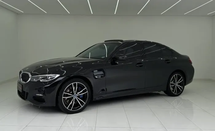 BMW 330E M Sport 2.0 Turbo Híbrido AU 2022