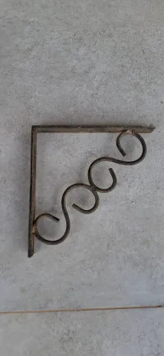 Suporte para prateleiras 