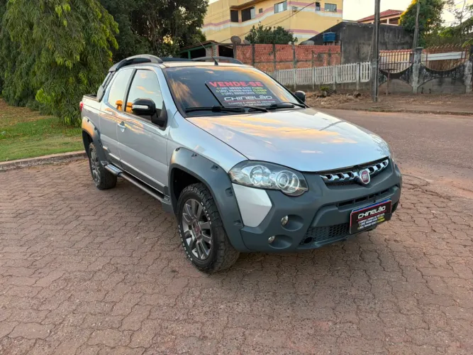 Fiat Strada Adventure1.8/ 1.8 Locker Flex CD 2015