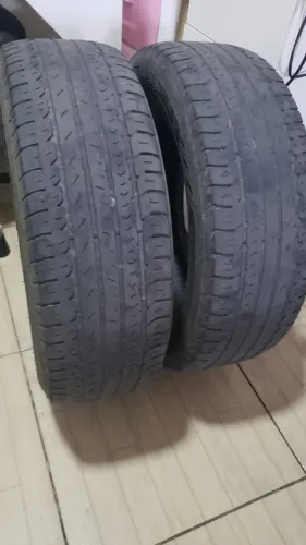Pneus 195/65. R 15